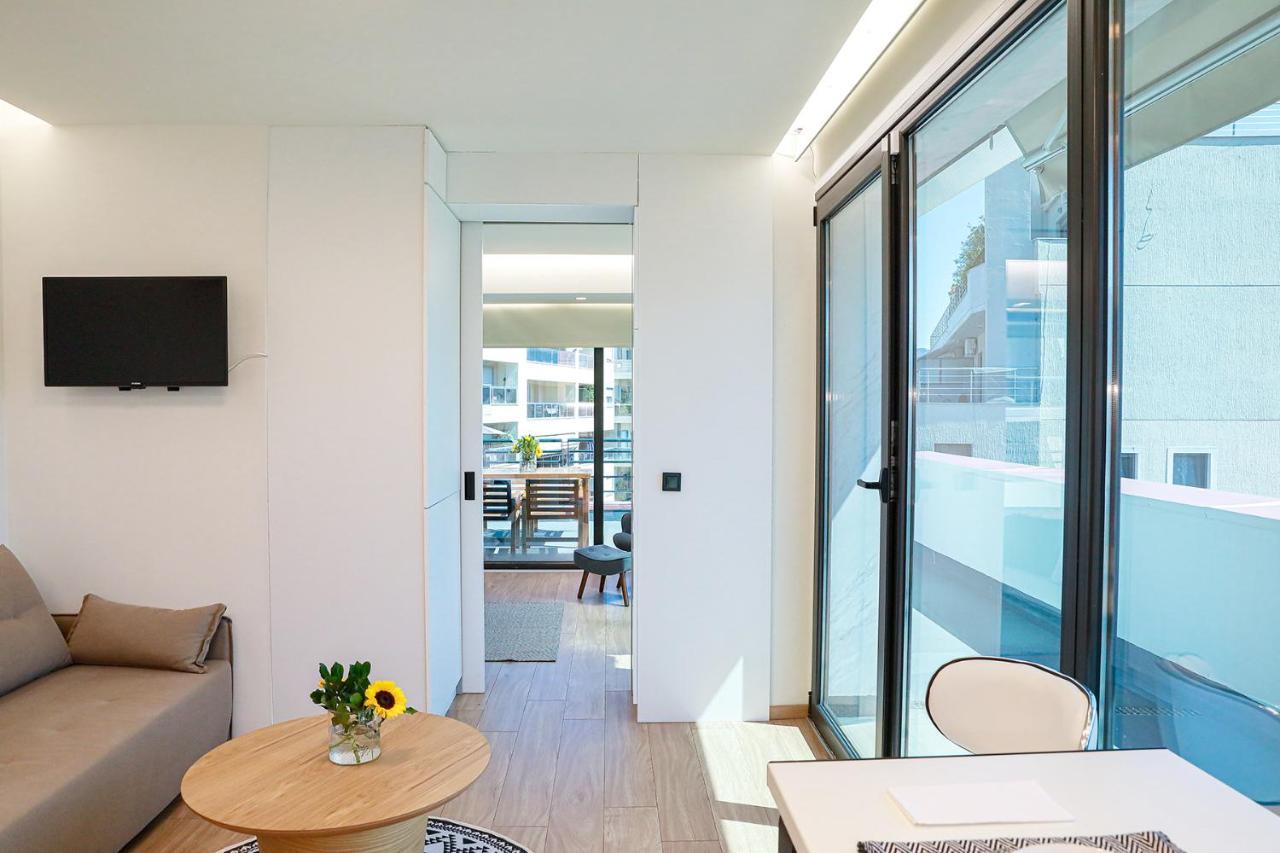 The First Key Luxury & Small Apartment In The Center Of Ксанти Экстерьер фото