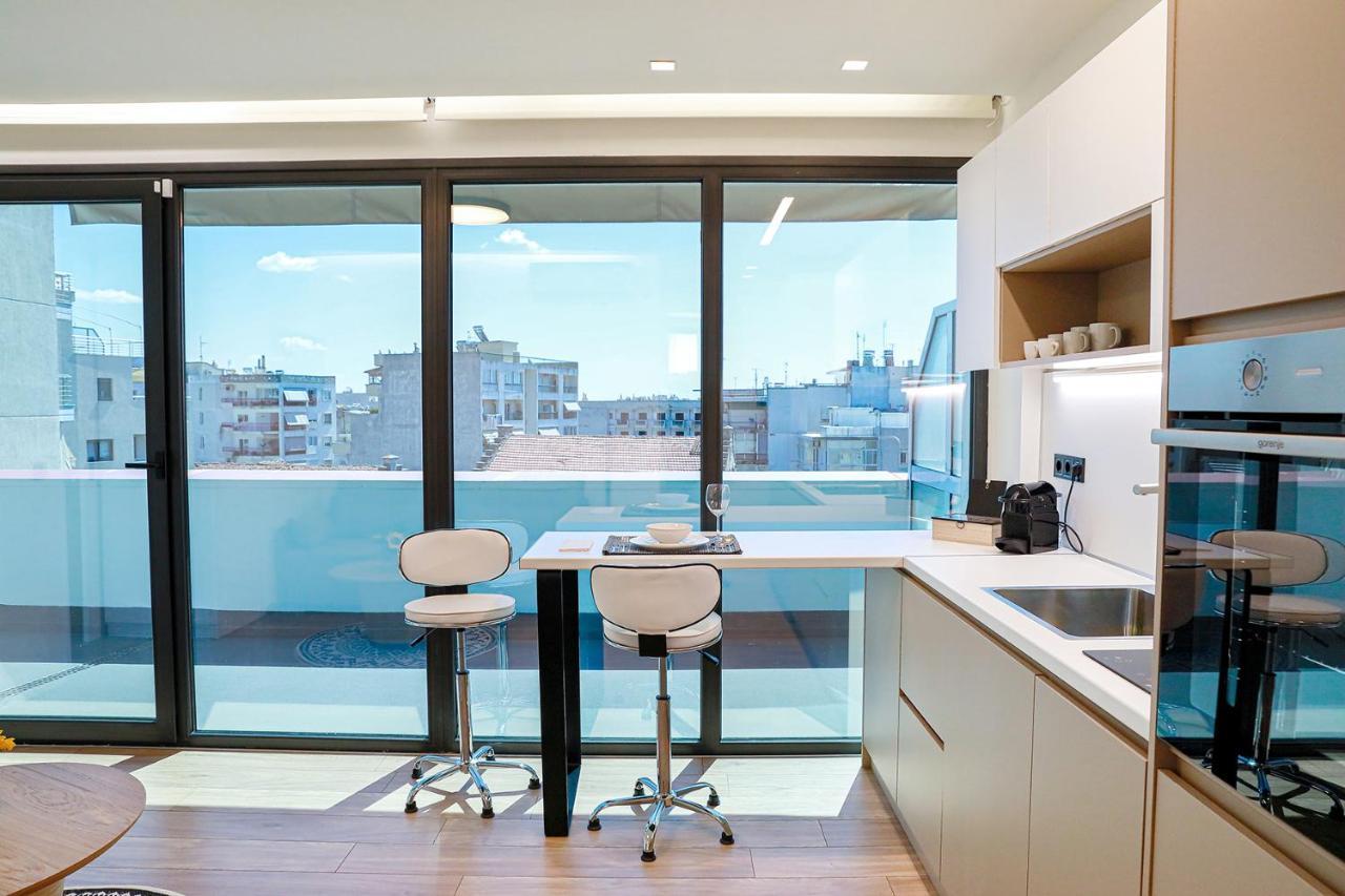 The First Key Luxury & Small Apartment In The Center Of Ксанти Экстерьер фото
