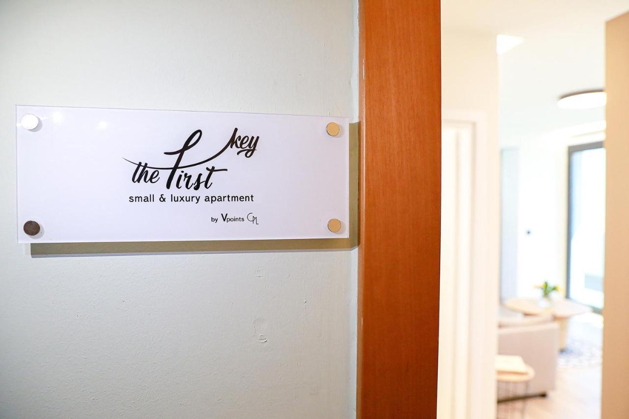 The First Key Luxury & Small Apartment In The Center Of Ксанти Экстерьер фото