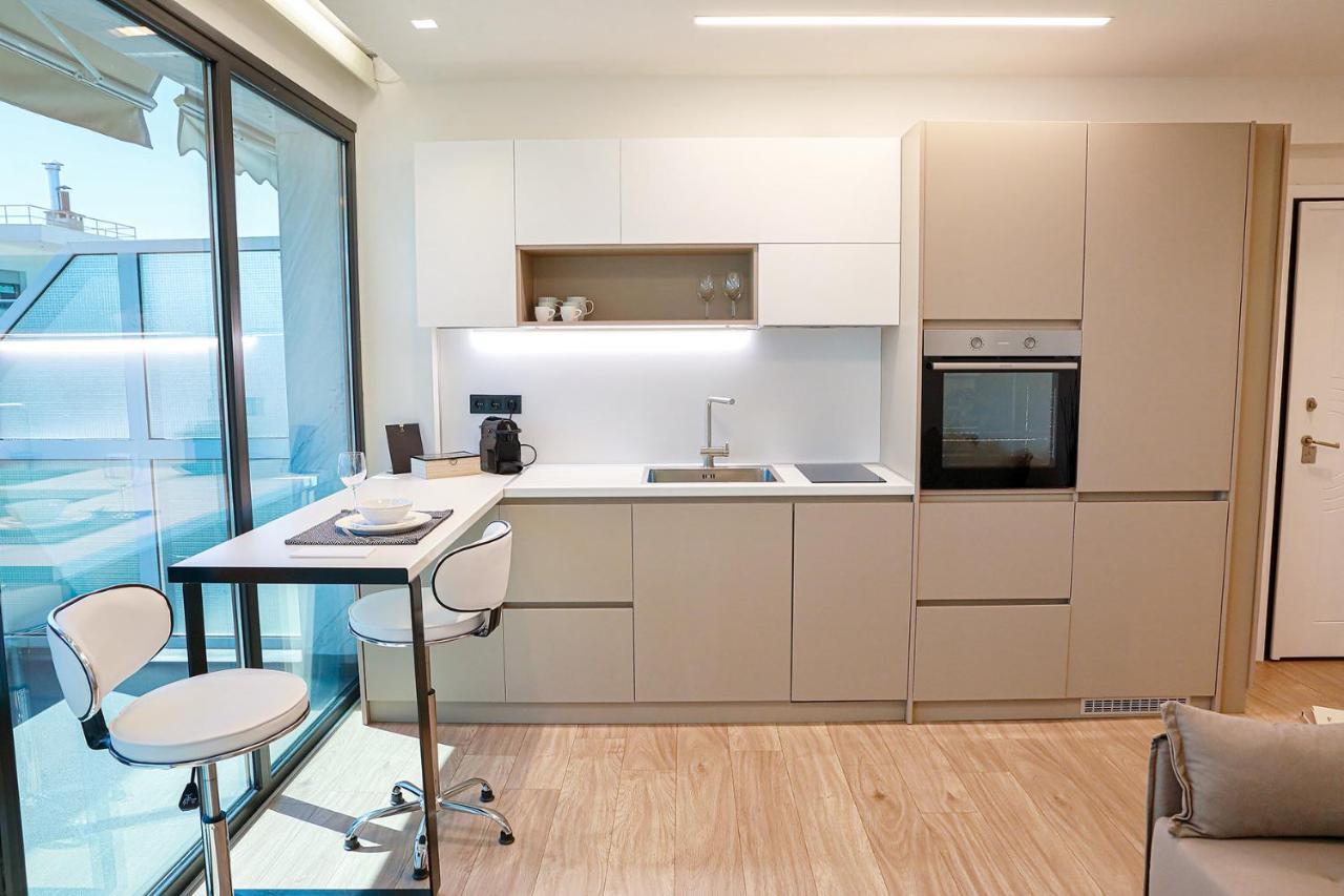 The First Key Luxury & Small Apartment In The Center Of Ксанти Экстерьер фото