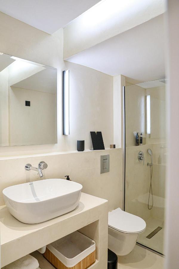 The First Key Luxury & Small Apartment In The Center Of Ксанти Экстерьер фото
