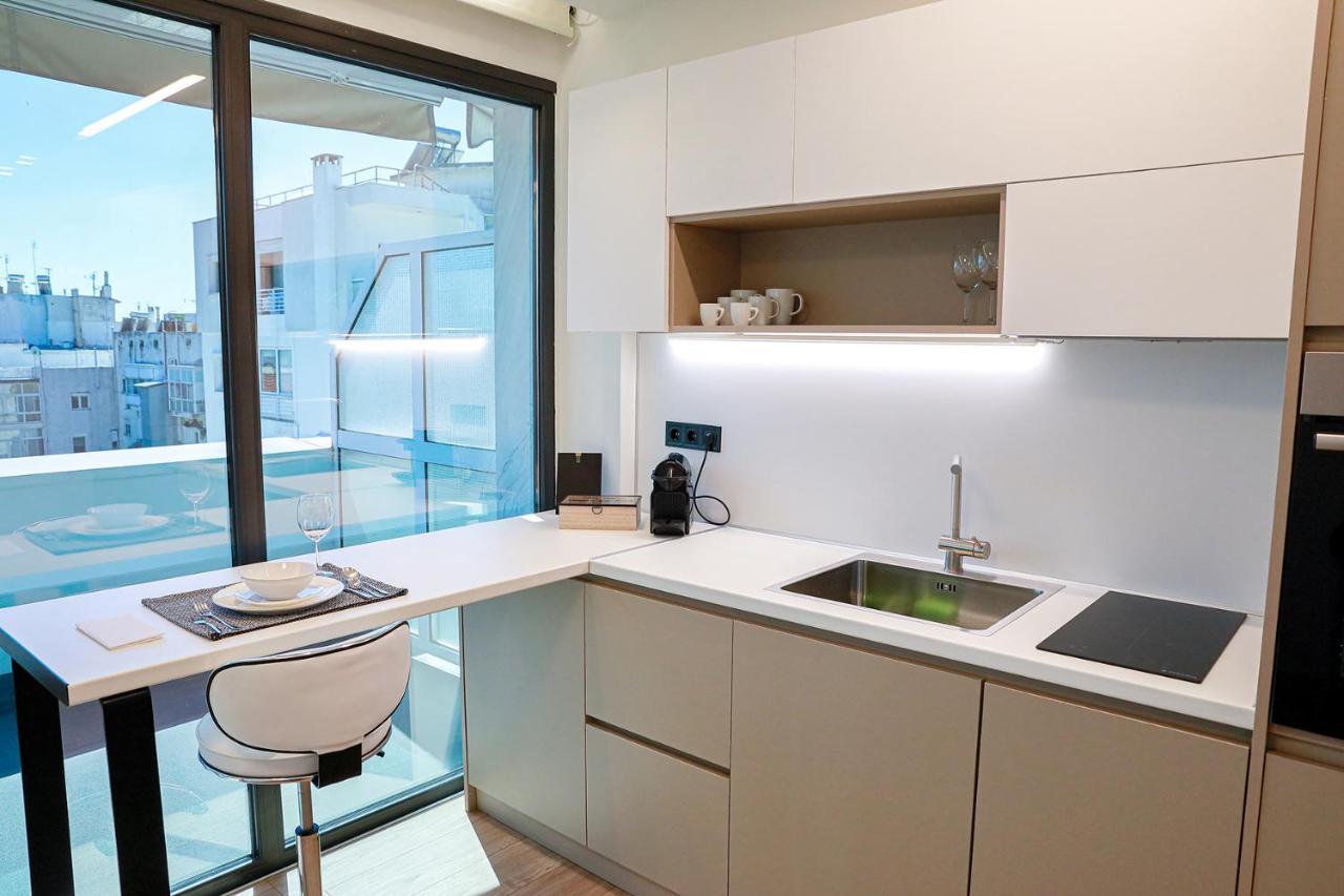 The First Key Luxury & Small Apartment In The Center Of Ксанти Экстерьер фото